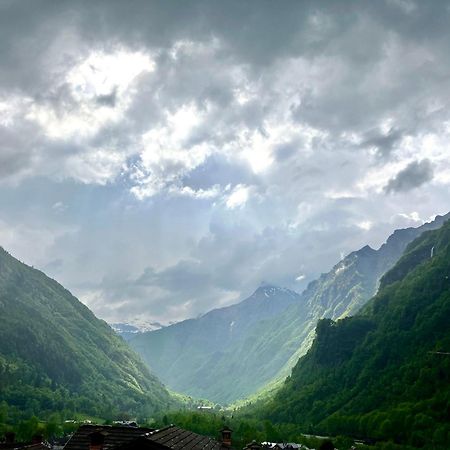 Finestra Sulle Alpi Orobie Appartement Valbondione Buitenkant foto