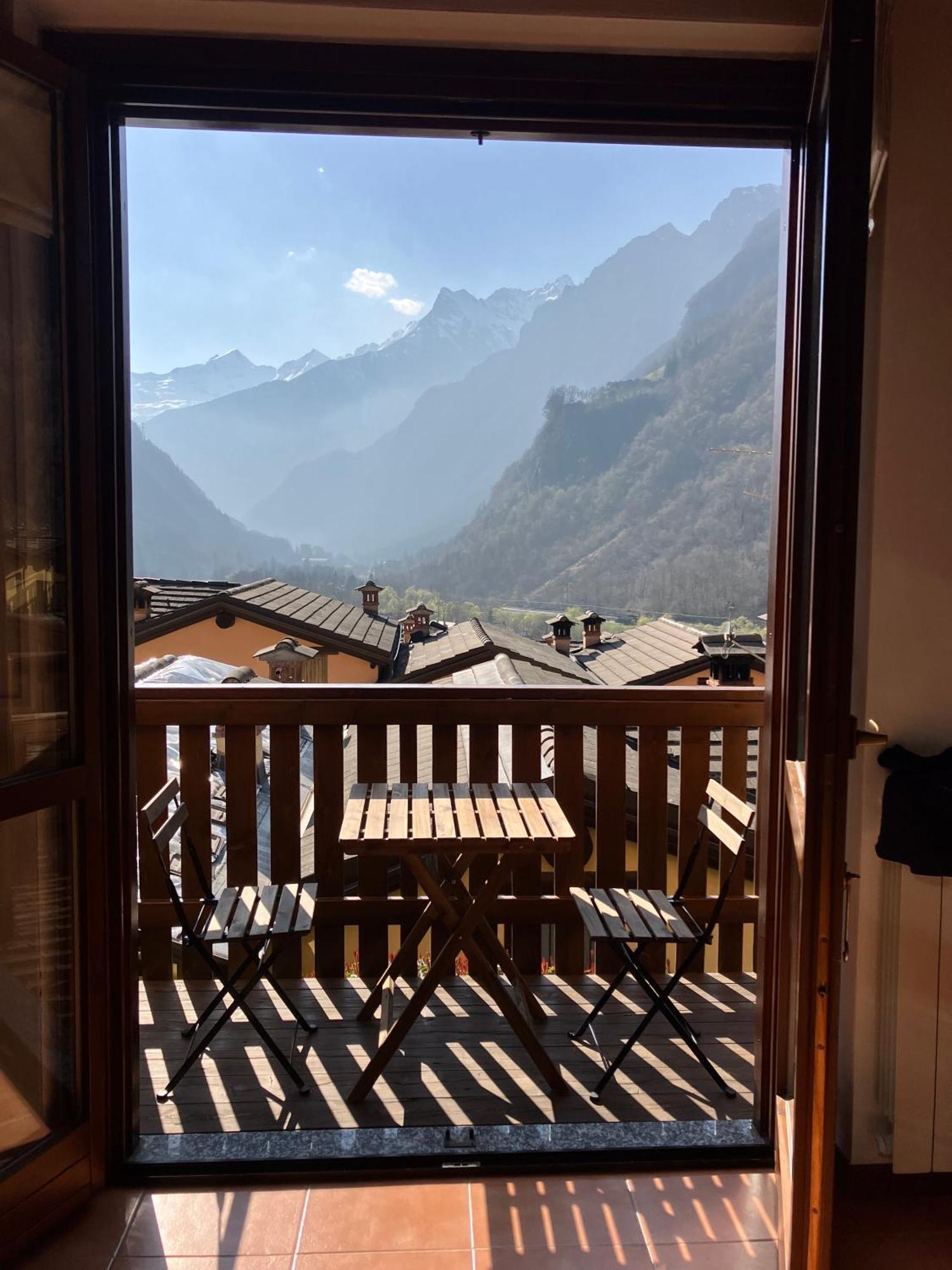 Finestra Sulle Alpi Orobie Appartement Valbondione Buitenkant foto